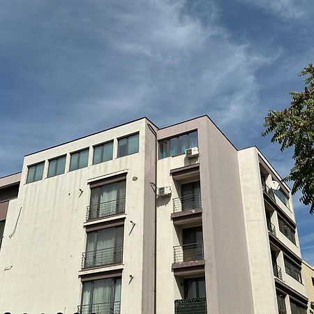 Centru Unirii Luxury Vip Palmier Apartament 2 Camere Cu Terasa Exterioara Amenajata ! Parcare Subterana Privata Climatizata Si Supravegheata Video Dar Doar Cu Rezervare In Limita Locurilor Disponibile !Proprietate In Regim Hoteliep - Nu Are Bucatarie Бухарест Екстер'єр фото