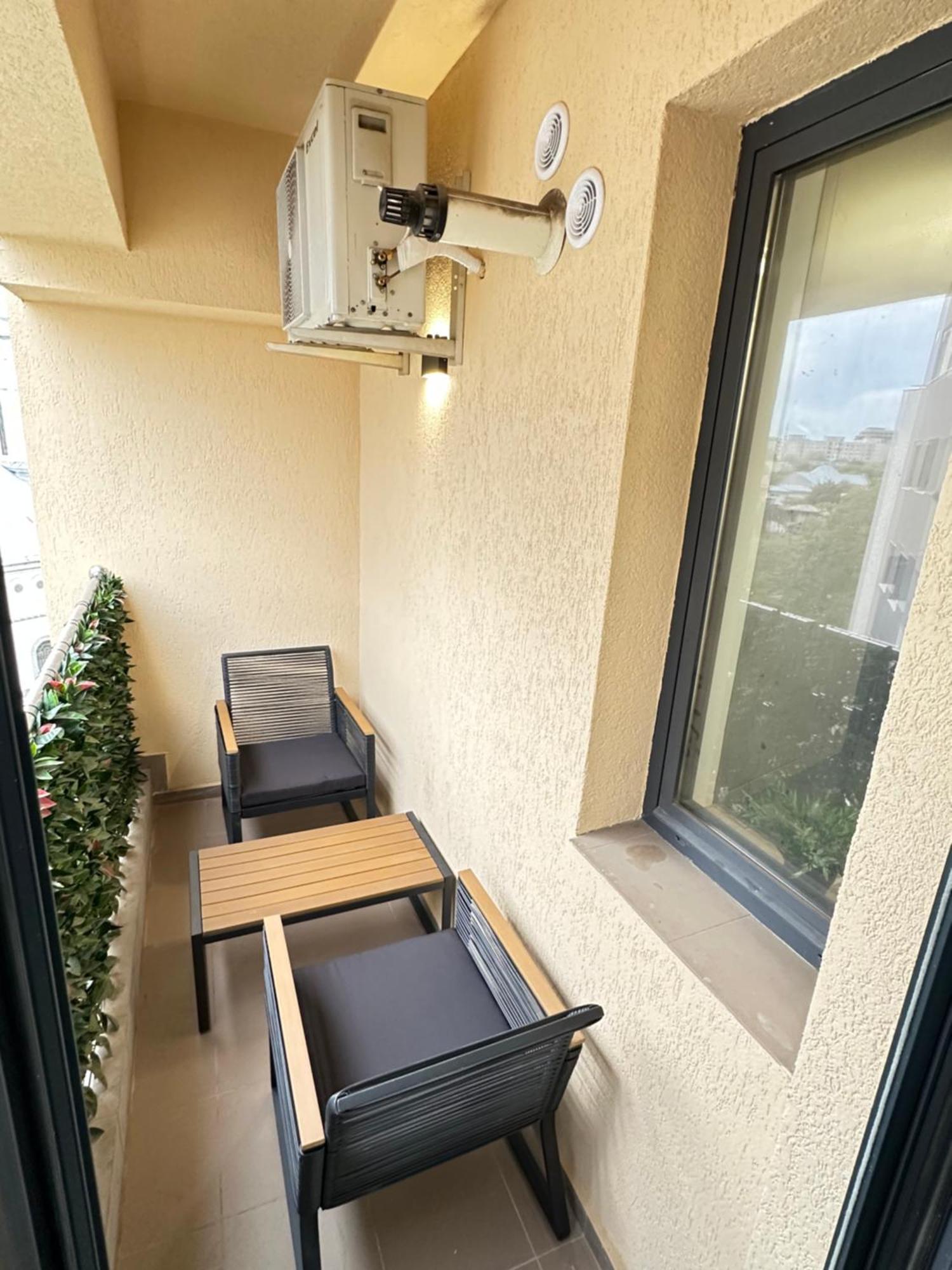 Centru Unirii Luxury Vip Palmier Apartament 2 Camere Cu Terasa Exterioara Amenajata ! Parcare Subterana Privata Climatizata Si Supravegheata Video Dar Doar Cu Rezervare In Limita Locurilor Disponibile !Proprietate In Regim Hoteliep - Nu Are Bucatarie Бухарест Екстер'єр фото